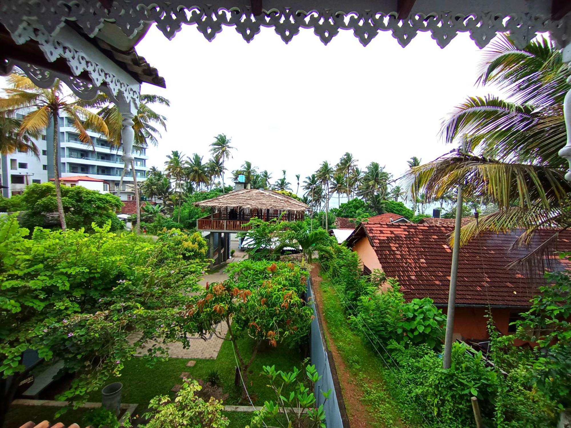 Hotel Lavender mirissa Extérieur photo